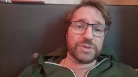 Snapshot of robinouhot chatting on February 2025 10:15:02 AM robinouhot online show from February 2025 10:15:02 AM