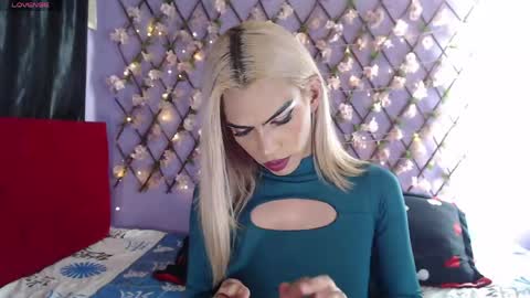 Margot Ferrer online show from April 2026 05:12:02 AM
