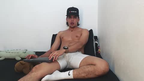 Snapshot of robisson_zack chatting on February 2026 04:33:01 PM Robisson Zack online show from February 2026 04:33:01 PM