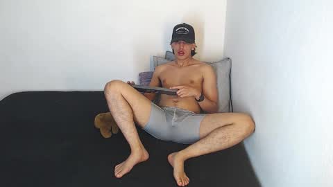 Snapshot of robisson_zack chatting on February 2026 10:30:02 PM Robisson Zack online show from February 2026 10:30:02 PM