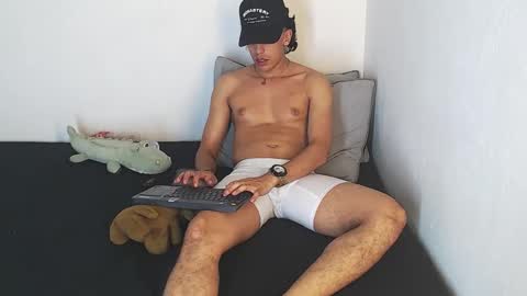 Snapshot of robisson_zack chatting on March 2026 07:15:01 AM Robisson Zack online show from March 2026 07:15:01 AM