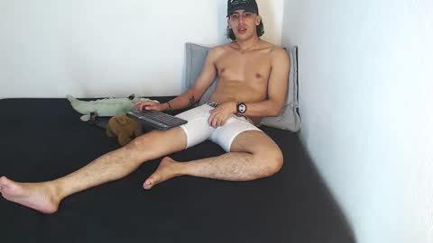 Snapshot of robisson_zack chatting on March 2026 06:42:01 AM Robisson Zack online show from March 2026 06:42:01 AM