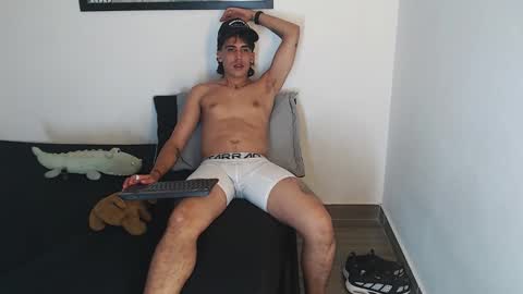 Snapshot of robisson_zack chatting on March 2026 04:29:01 AM Robisson Zack online show from March 2026 04:29:01 AM