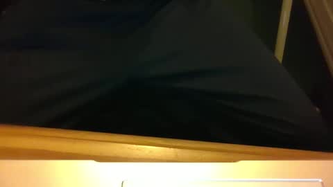 Snapshot of robjh1273 chatting on April 2026 08:39:01 PM Roger online show from April 2026 08:39:01 PM