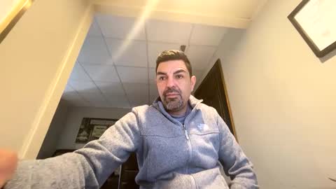 Snapshot of roblatino12 chatting on March 2025 05:39:02 PM roblatino12 online show from March 2025 05:39:02 PM