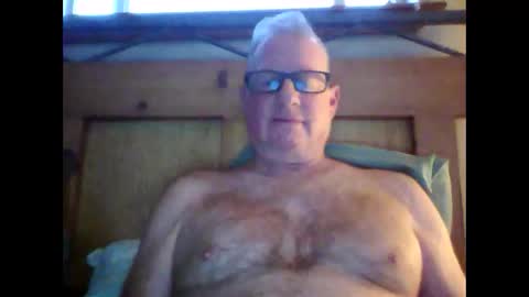 robo0000 online show from January 2026 04:11:01 PM