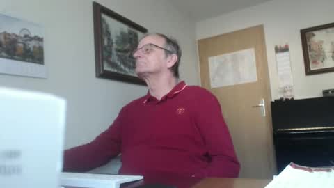 Snapshot of roboter0233 chatting on October 2025 02:04:01 PM roboter0233 online show from October 2025 02:04:01 PM