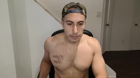 Snapshot of robowop chatting on November 2025 03:55:01 PM YOOOOOO online show from November 2025 03:55:01 PM