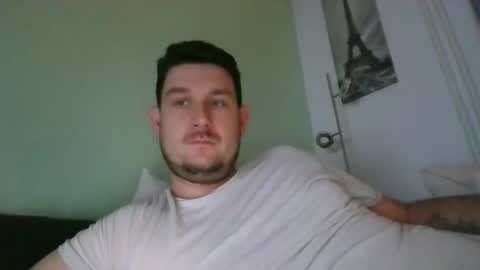 Robin online show from December 2024 10:44:02 PM