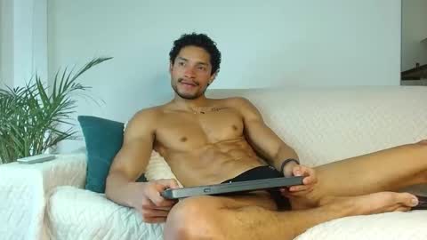 roby_millerr online show from October 2025 07:34:01 PM