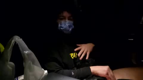 Snapshot of robynschultz chatting on February 2025 09:07:02 PM robynschultz online show from February 2025 09:07:02 PM