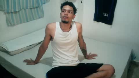 Snapshot of rocco99xx chatting on October 2025 01:37:01 AM Rocco online show from October 2025 01:37:01 AM