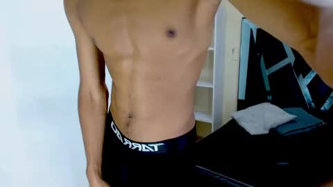 Snapshot of rocco_grey chatting on September 2025 07:49:01 PM ROCCO online show from September 2025 07:49:01 PM