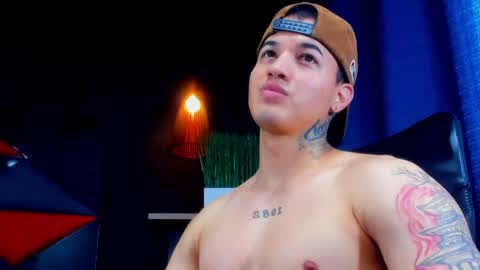 rocco_santos online show from April 2026 06:42:01 PM