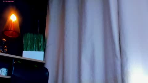 rocco_santos online show from June 2026 06:25:02 PM