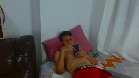 Julian online show from May 2026 12:07:01 AM