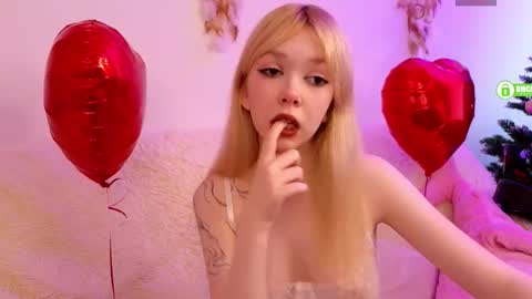 rochelle_dolly online show from February 2026 01:34:01 PM