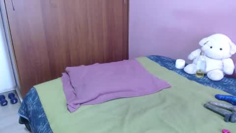 Snapshot of rochelle_xxx chatting on September 2025 08:44:02 PM Rochelle online show from September 2025 08:44:02 PM