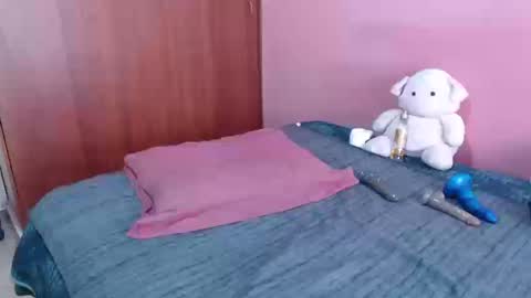 Snapshot of rochelle_xxx chatting on October 2025 02:51:02 PM Rochelle online show from October 2025 02:51:02 PM