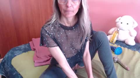Rochelle online show from March 2026 01:49:01 PM