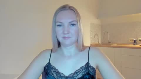 Snapshot of rock__baby chatting on November 2025 10:41:02 PM rock__baby online show from November 2025 10:41:02 PM