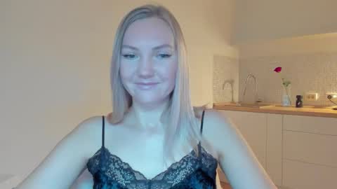 Snapshot of rock__baby chatting on November 2025 04:33:02 AM rock__baby online show from November 2025 04:33:02 AM