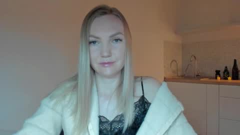 rock__baby online show from May 2026 02:50:01 AM