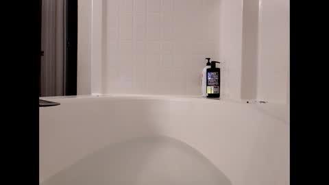 Snapshot of rockhardsurfers chatting on March 2026 06:06:02 AM rockhardsurfers online show from March 2026 06:06:02 AM