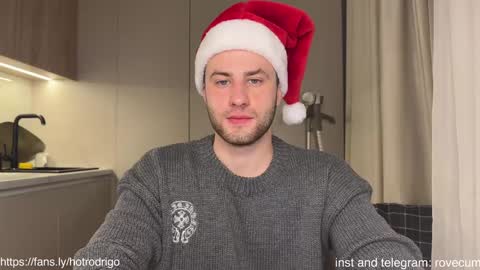 Snapshot of rodrigoveira chatting on December 2024 11:22:01 PM Rodrigo online show from December 2024 11:22:01 PM