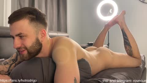 Snapshot of rodrigoveira chatting on January 2025 05:23:02 PM Rodrigo online show from January 2025 05:23:02 PM