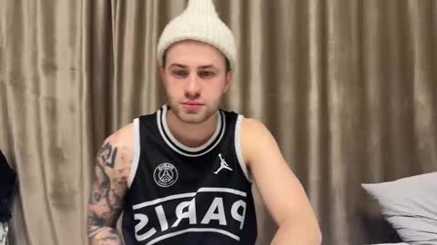 Rodrigo online show from November 2025 09:39:02 PM