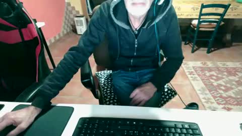 Snapshot of rodyuno chatting on November 2025 10:15:02 AM rodyuno online show from November 2025 10:15:02 AM