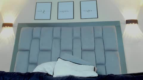 Snapshot of roger_wesley__ chatting on December 2024 05:49:02 AM Roger Wesley online show from December 2024 05:49:02 AM