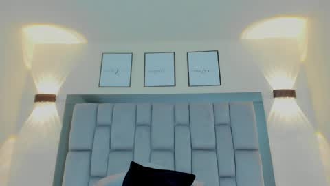 Snapshot of roger_wesley__ chatting on December 2024 02:08:02 AM Roger Wesley online show from December 2024 02:08:02 AM