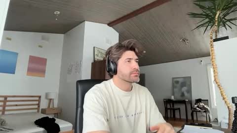 Roger Sterling online show from February 2026 09:06:02 AM