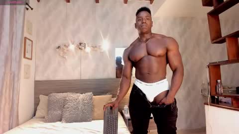 Snapshot of rogger_physique chatting on March 2026 05:30:01 AM Rogger online show from March 2026 05:30:01 AM