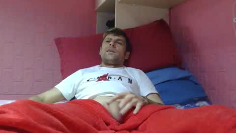 Snapshot of rogobeteilie chatting on April 2026 10:35:02 AM Banderas online show from April 2026 10:35:02 AM