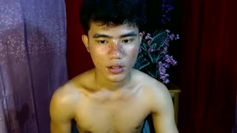 Snapshot of roianboyyy chatting on June 2026 11:39:01 PM roianboyyy online show from June 2026 11:39:01 PM