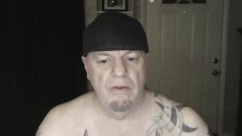 Snapshot of roinaz chatting on December 2024 08:15:01 PM roinaz online show from December 2024 08:15:01 PM