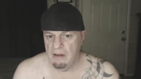 Snapshot of roinaz chatting on January 2025 02:21:02 AM roinaz online show from January 2025 02:21:02 AM