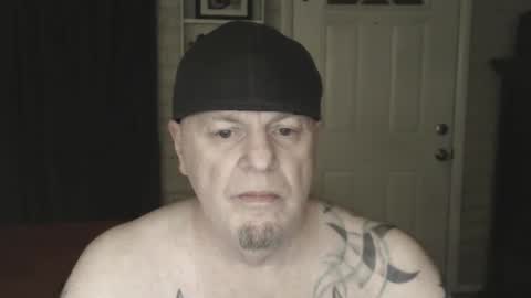 Snapshot of roinaz chatting on January 2025 03:18:01 AM roinaz online show from January 2025 03:18:01 AM