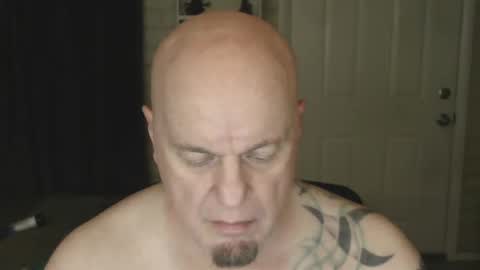 Snapshot of roinaz chatting on March 2025 03:17:01 AM roinaz online show from March 2025 03:17:01 AM