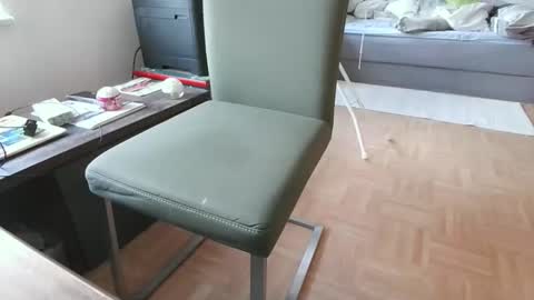 rolandloser1000 online show from October 2025 07:42:01 AM