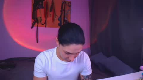 rollamoonshine online show from June 2026 07:01:02 PM