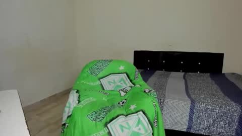 rolling_05 online show from December 2025 05:27:02 AM