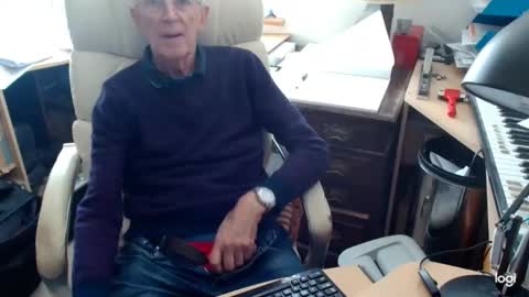 Snapshot of rolydawe chatting on September 2025 03:23:02 PM rolydawe online show from September 2025 03:23:02 PM