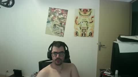 Snapshot of romainb72 chatting on April 2026 06:09:01 AM romainb72 online show from April 2026 06:09:01 AM