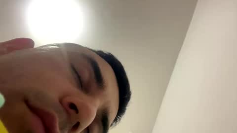   online show from November 2025 02:43:02 AM