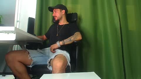 romaniamaster1 online show from May 2026 05:13:01 AM