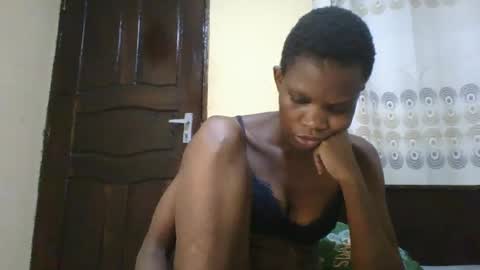 Snapshot of romantic2u4 chatting on June 2026 09:32:02 PM Emma online show from June 2026 09:32:02 PM